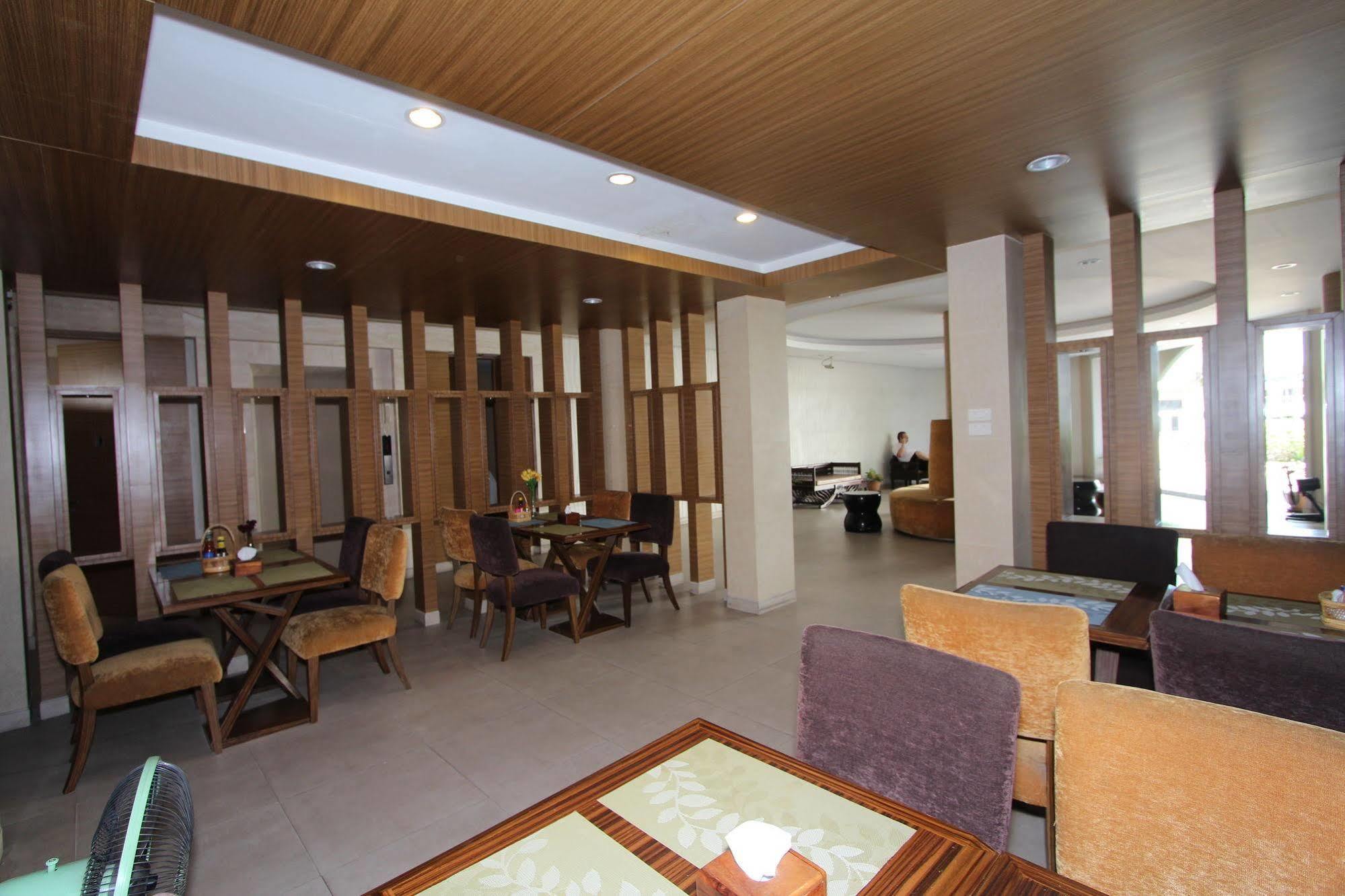 فندق باتايافي  هاني لودج المظهر الخارجي الصورة
